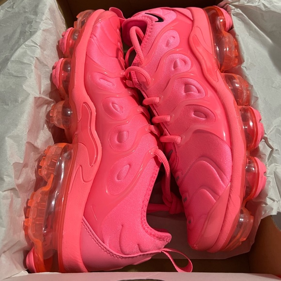 AIR VAPORMAX PLUS  / SUNSET PULSE, BLACK GREST URCEN COUGNER SOLER PLA.SE/NOR - Picture 2 of 9